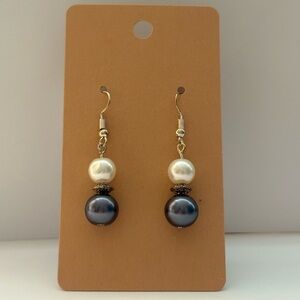 2/10 ✨Handmade Earrings